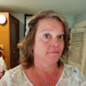 Meet your Posher, Denisha